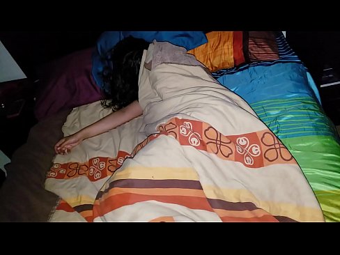 ❤️ Stepson berating sua jovem madrasta enquanto ela dorme. ❌ Porno em nós pt-br.pornxlxx.ru ❤